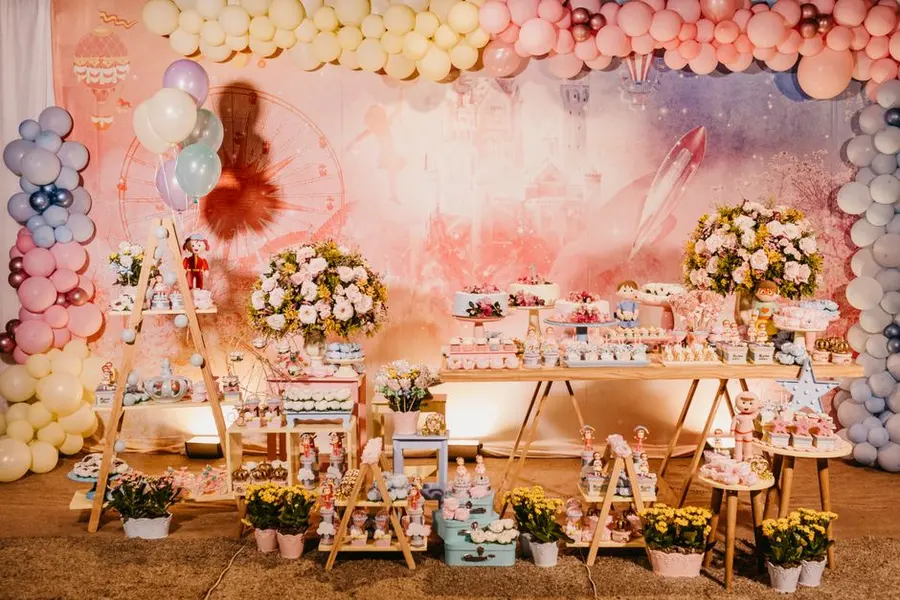 Balloon Backdrop with Name
