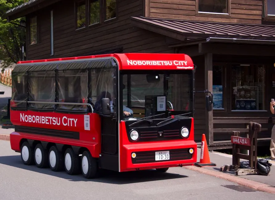 Mini Bus (26 seater)