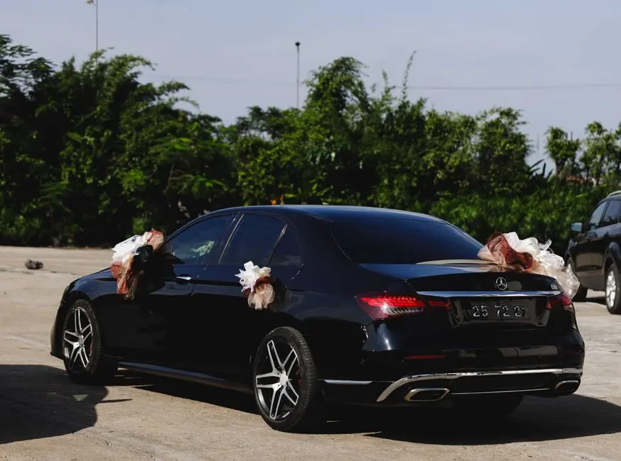 Mercedes E-Class (Decorated)